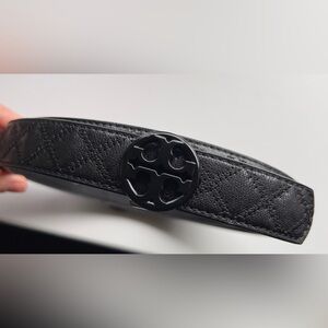 Tory Burch Women's Willa Skinny Quilted Leather Belt 1 inch